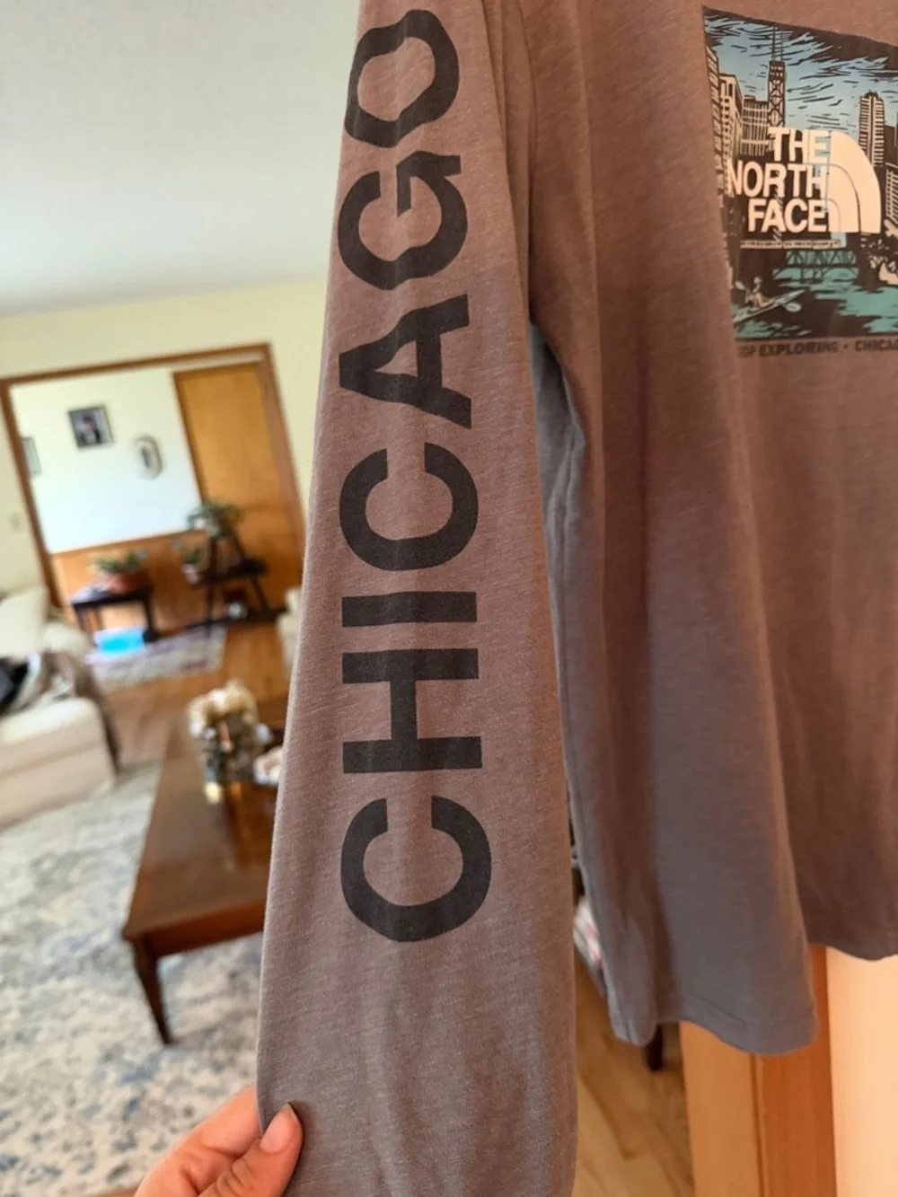 The North Face Men’s Long-Sleeve Graphic Tee Chicago Size Medium